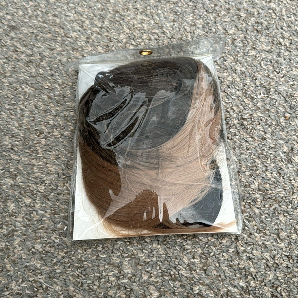 Bellamy pony tail extension